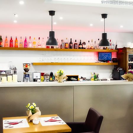 Hotel Marul Сплит Екстериор снимка