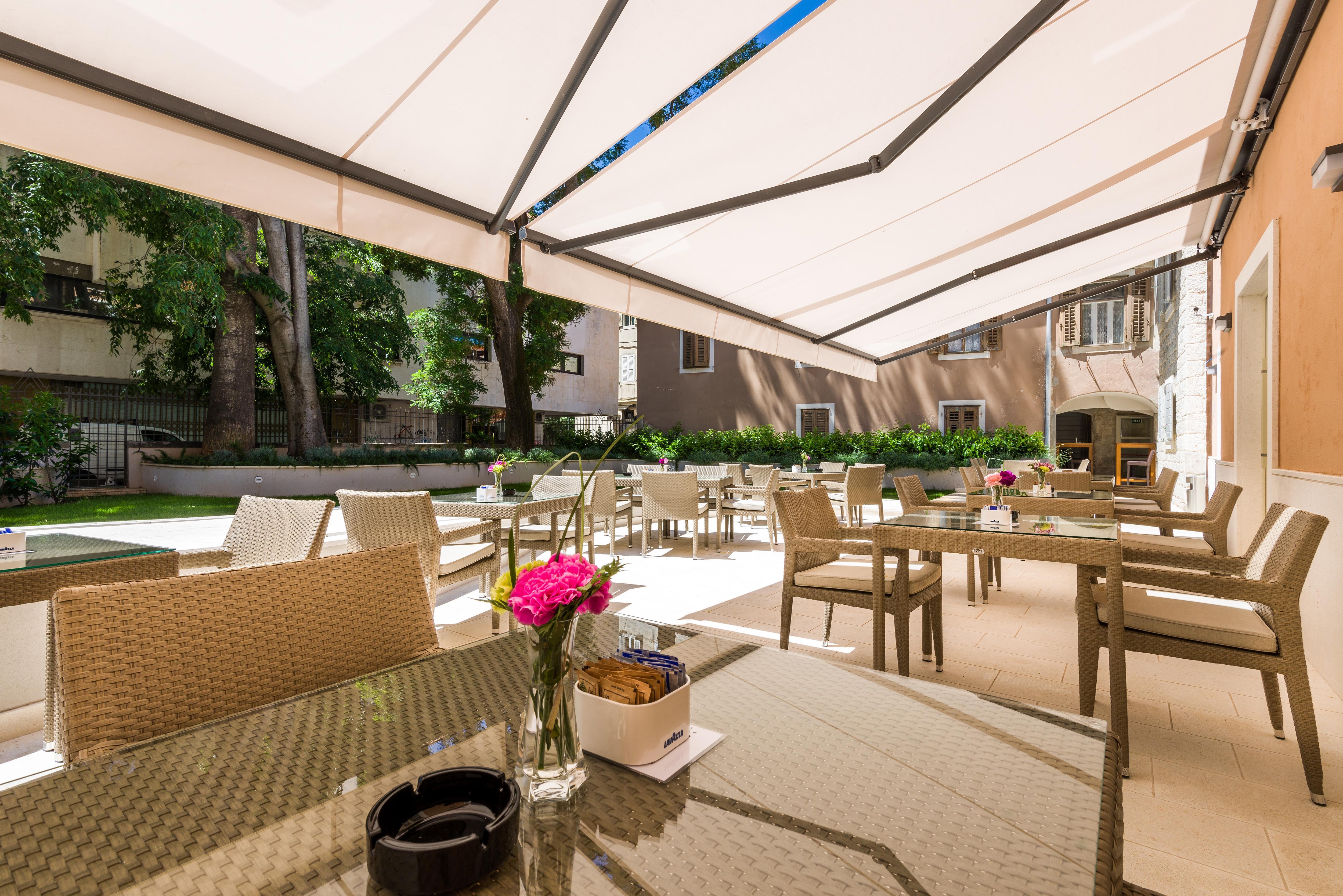 Hotel Marul Сплит Екстериор снимка