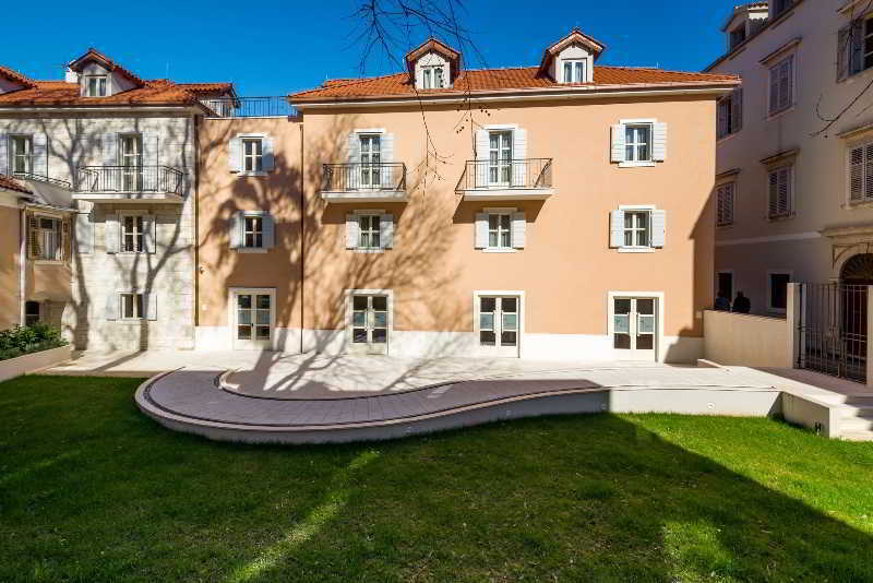 Hotel Marul Сплит Екстериор снимка